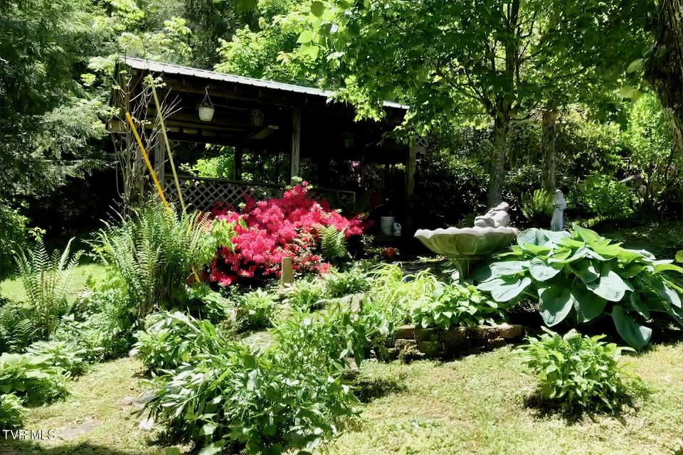 Photo #64: 261 Calvary Lane