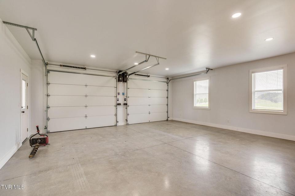 Photo #31: 150 Smith Chapel Road