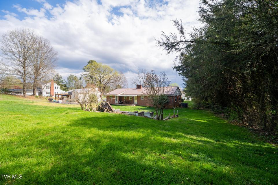 Photo #21: 2000 Lee Highway