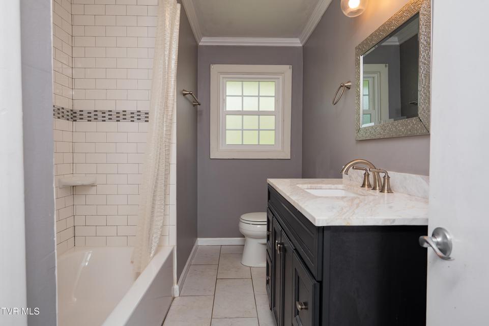 Photo #12: 2000 Lee Highway