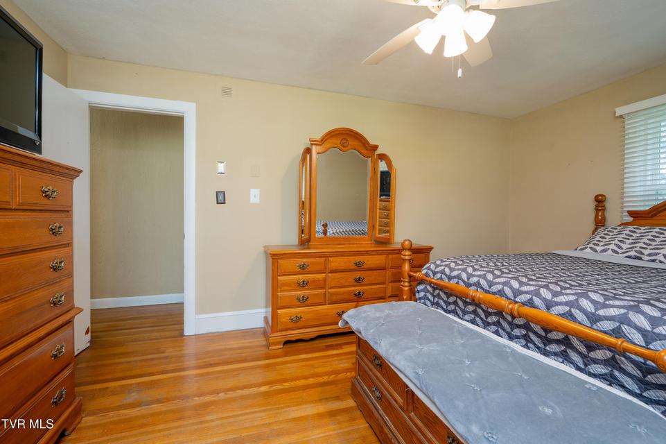 Photo #17: 2000 Lee Highway