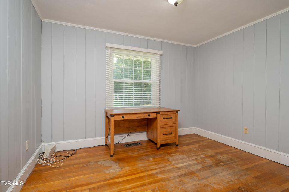 Photo #14: 2000 Lee Highway