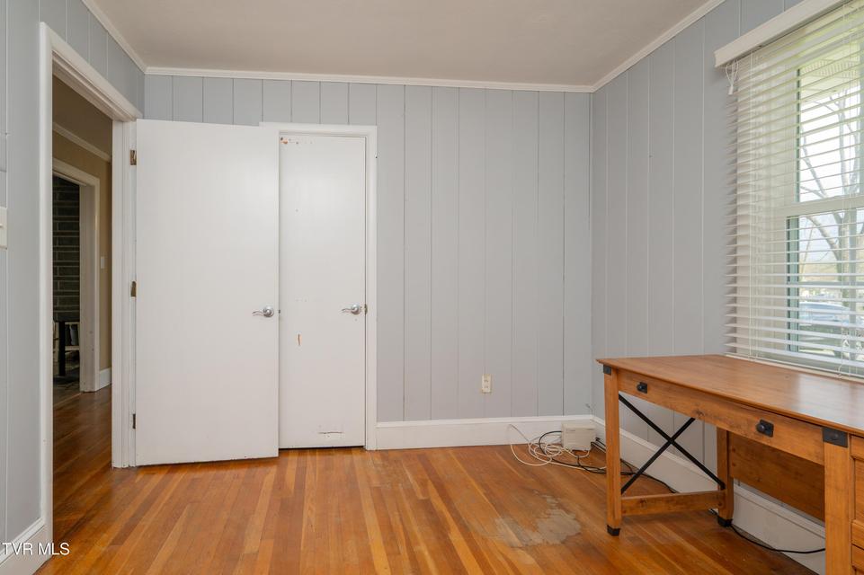 Photo #15: 2000 Lee Highway