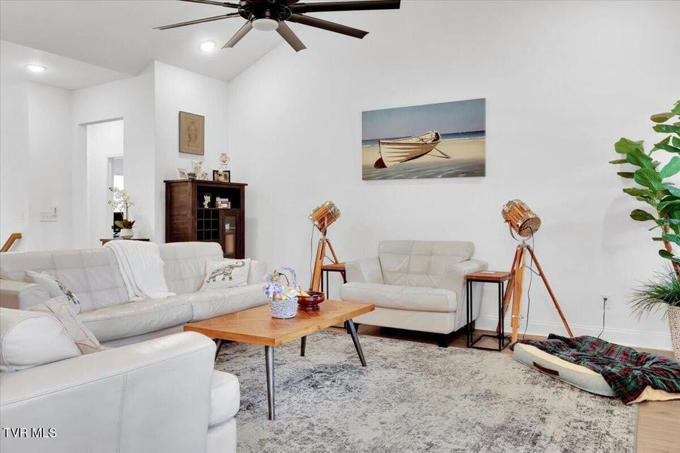 Photo #20: 868 Granby Road