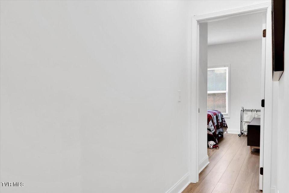 Photo #32: 868 Granby Road