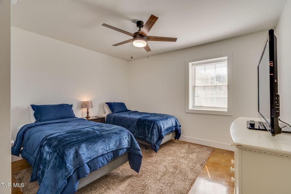 Photo #41: 477 Sand Ridge Circle