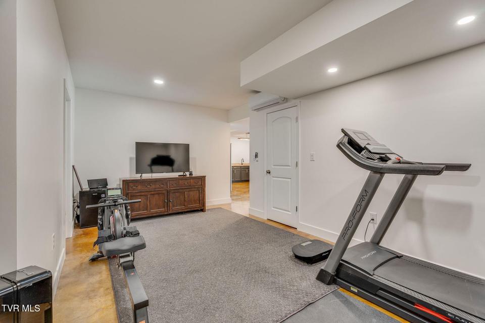 Photo #40: 477 Sand Ridge Circle