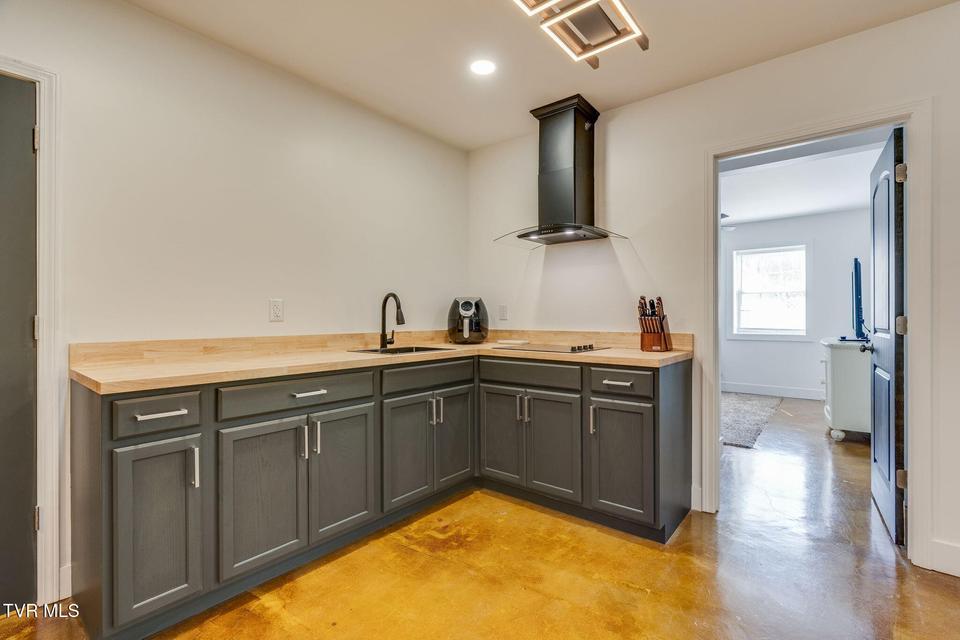 Photo #37: 477 Sand Ridge Circle