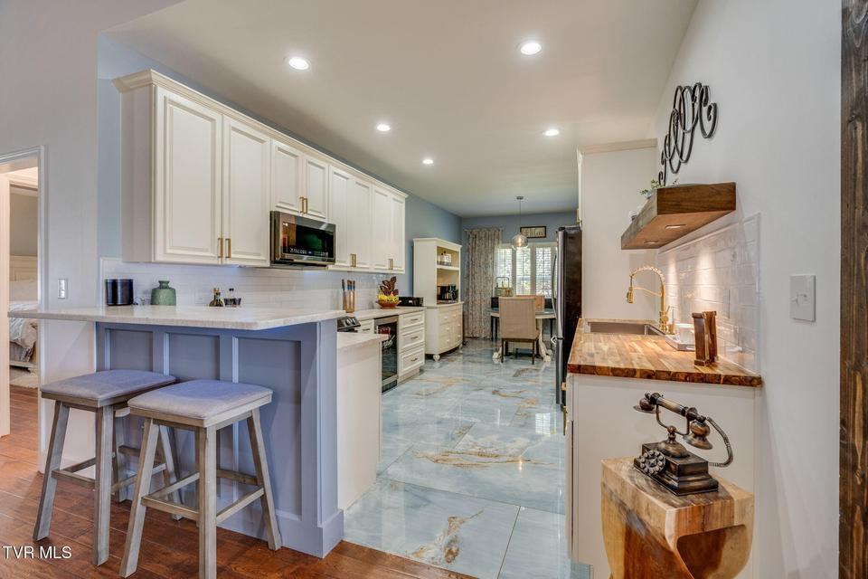 Photo #13: 477 Sand Ridge Circle