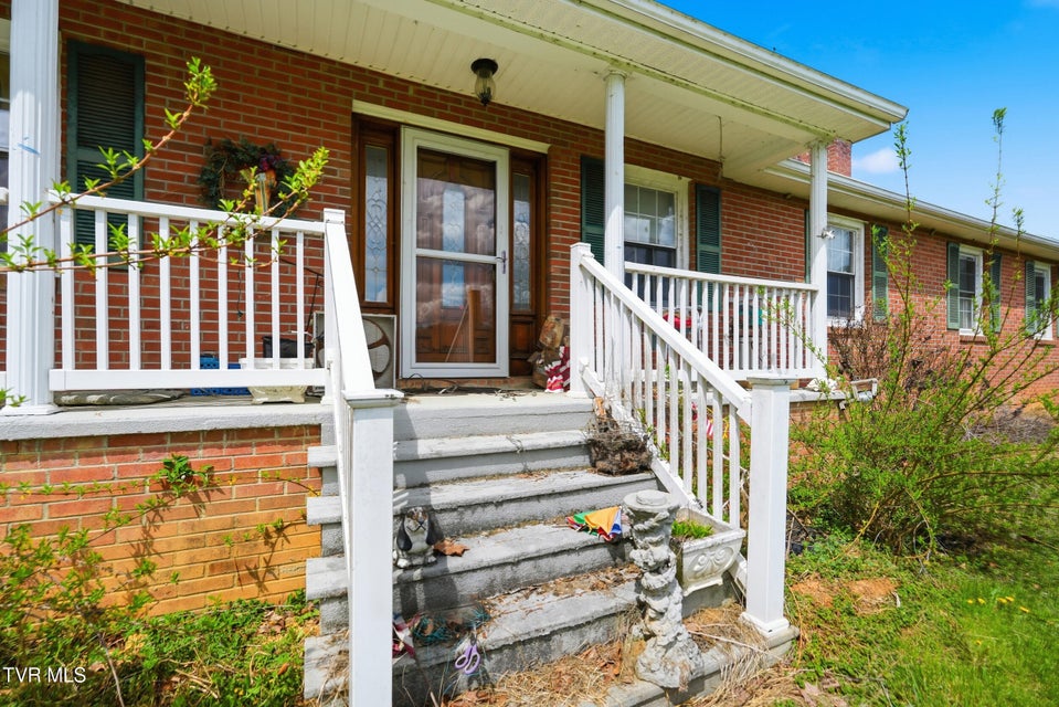 Photo #3: 20180 Monroe Road