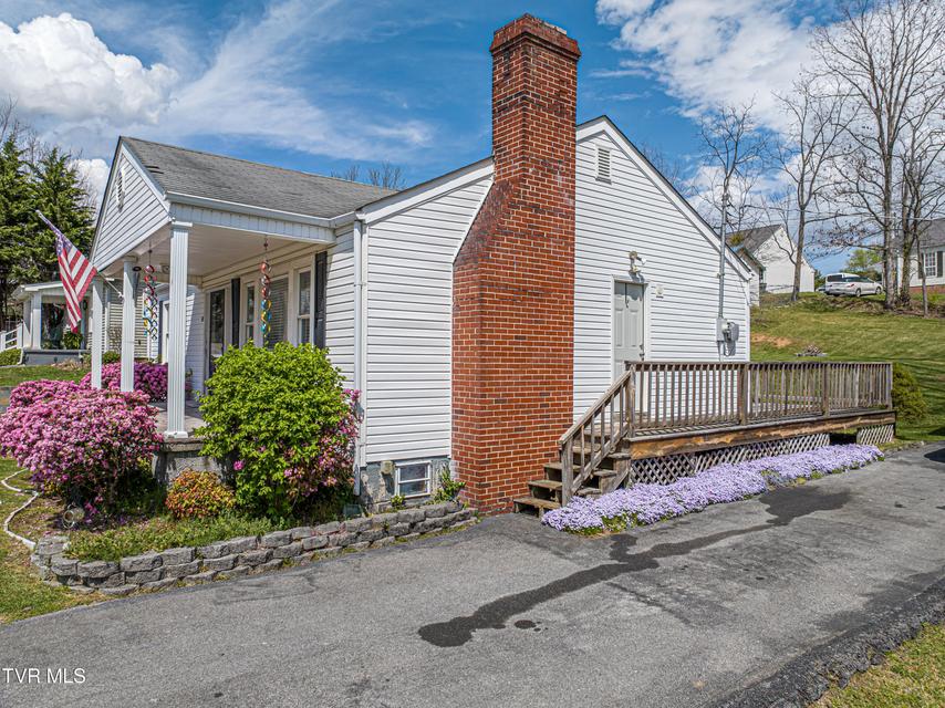 Photo #7: 326 Fuller Street