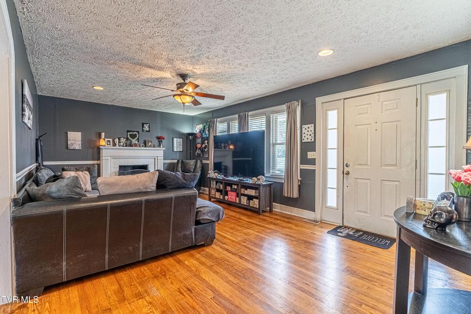 Photo #19: 326 Fuller Street