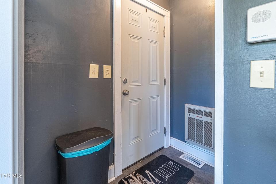 Photo #32: 326 Fuller Street