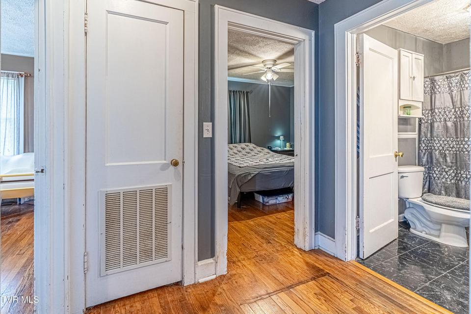 Photo #33: 326 Fuller Street