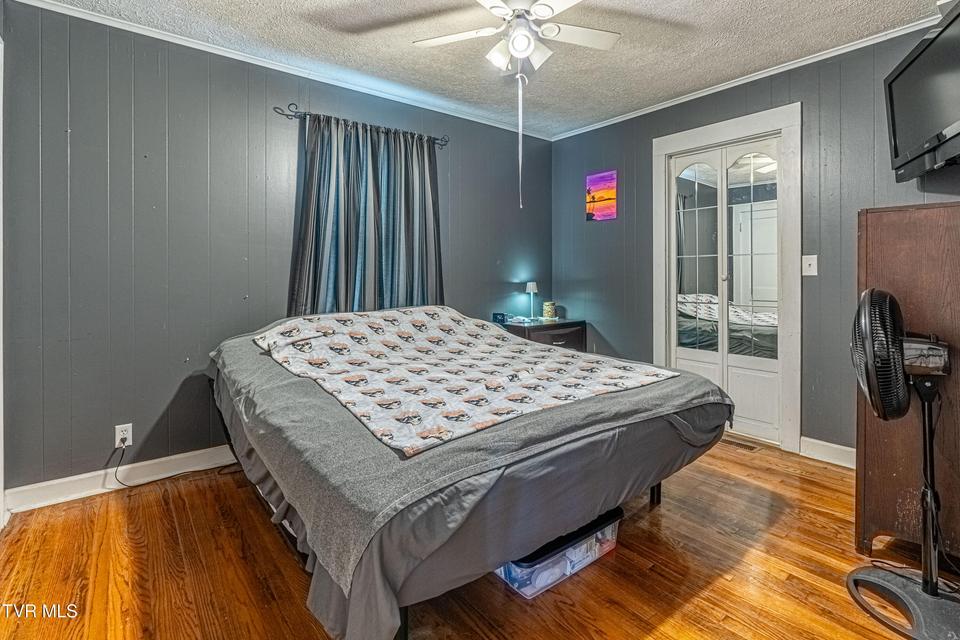 Photo #35: 326 Fuller Street