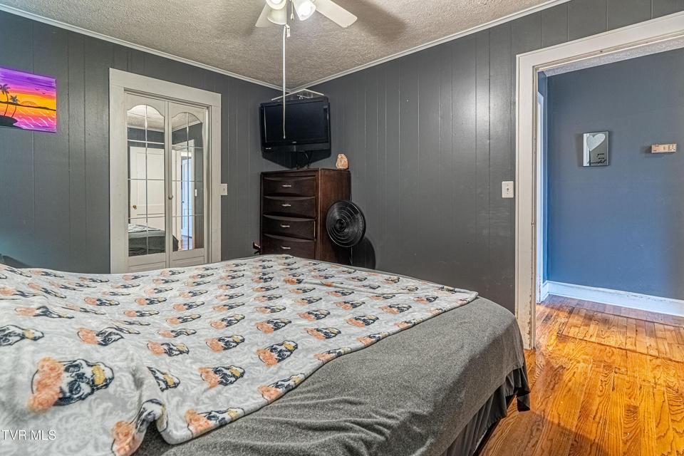 Photo #38: 326 Fuller Street