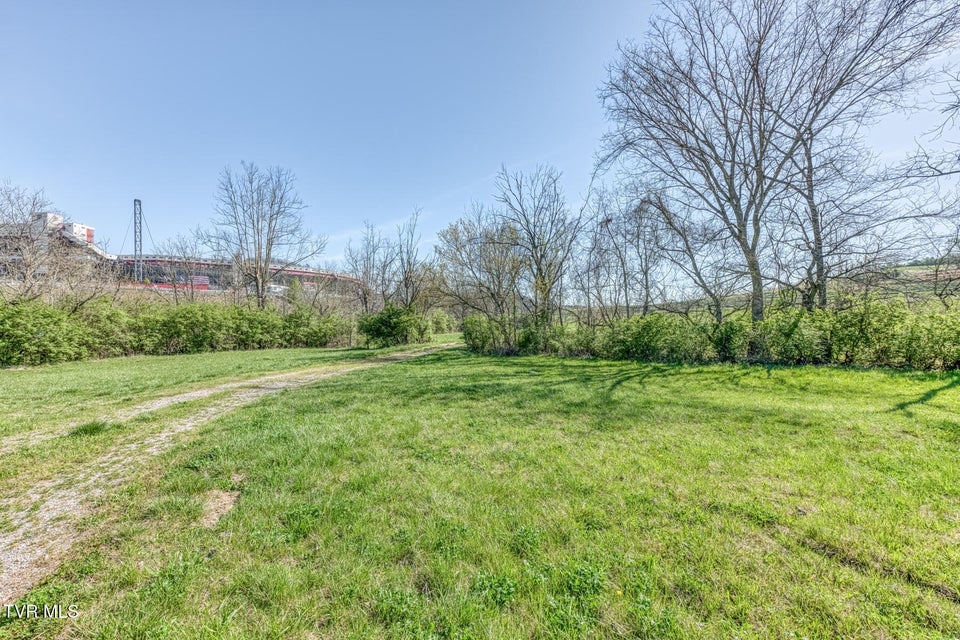 Photo #36: 191 White Top Road