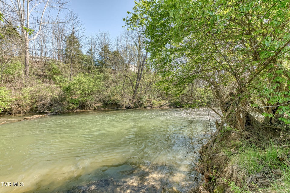 Photo #40: 191 White Top Road