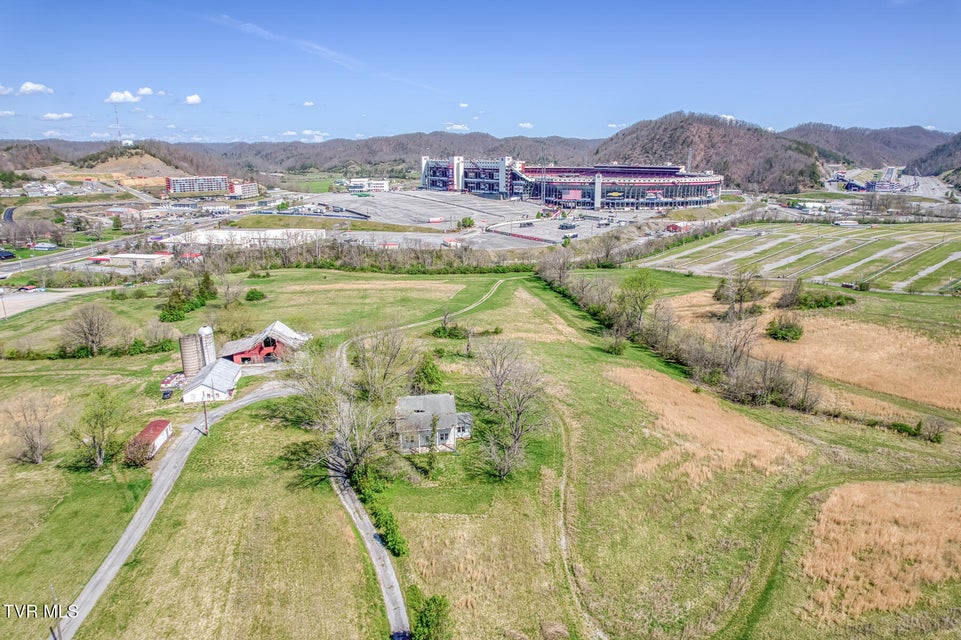 Photo #63: 191 White Top Road