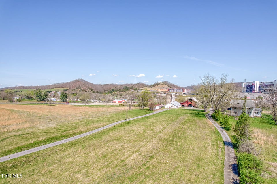 Photo #65: 191 White Top Road