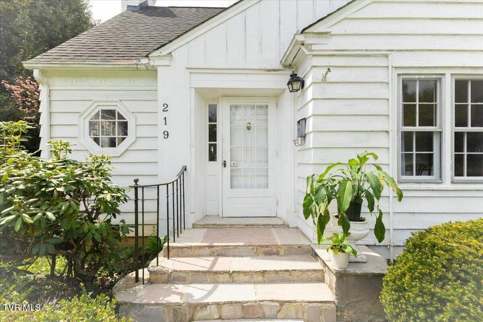 Photo #5: 219 Gilmer Park