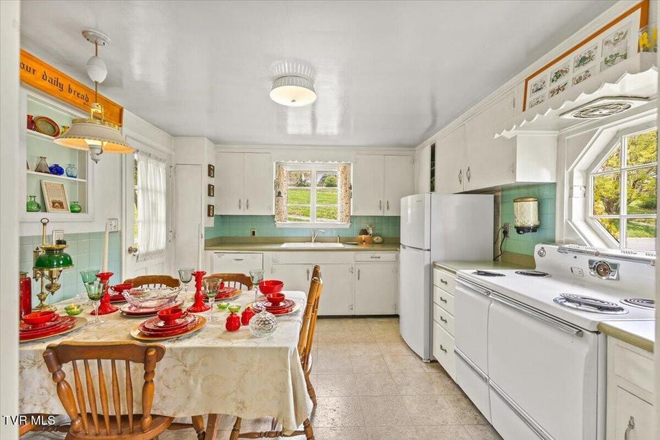 Photo #8: 219 Gilmer Park