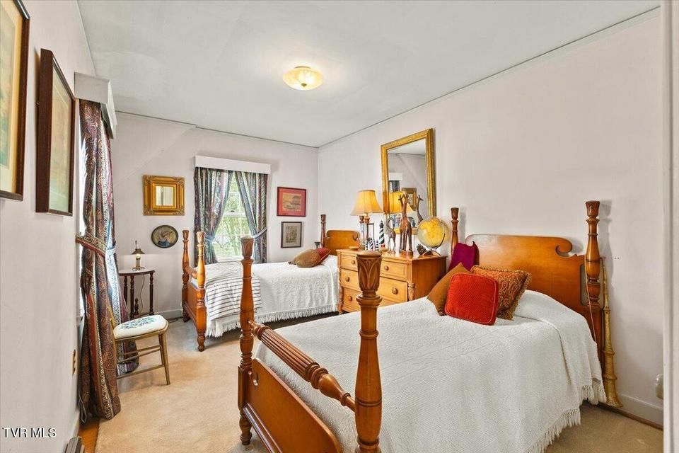 Photo #22: 219 Gilmer Park