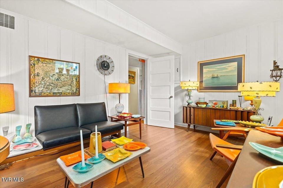 Photo #50: 219 Gilmer Park