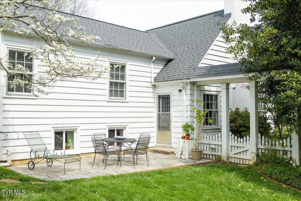 Photo #58: 219 Gilmer Park