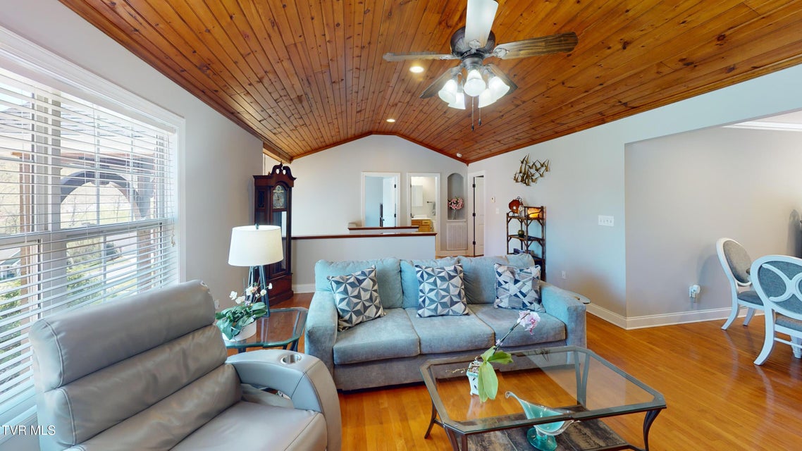 Photo #12: 93 Bridgewater Court