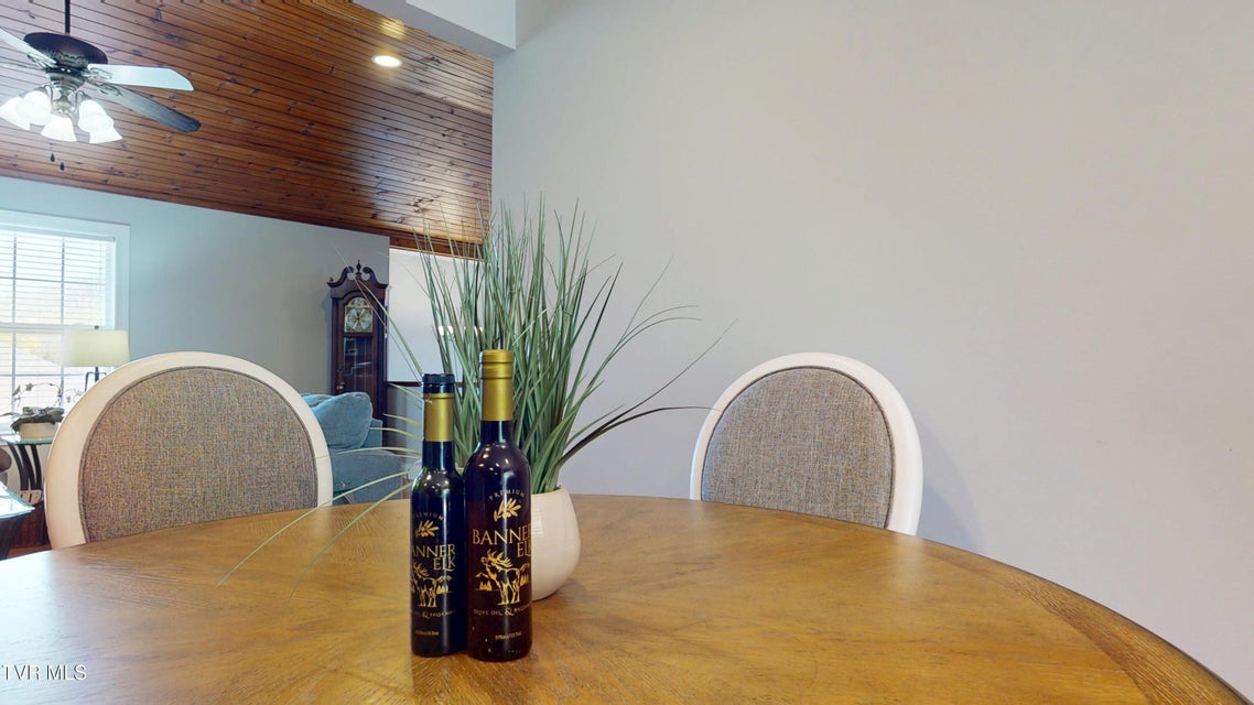 Photo #20: 93 Bridgewater Court