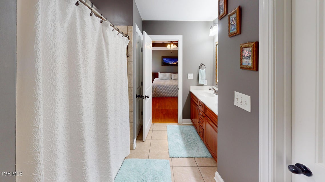 Photo #23: 93 Bridgewater Court