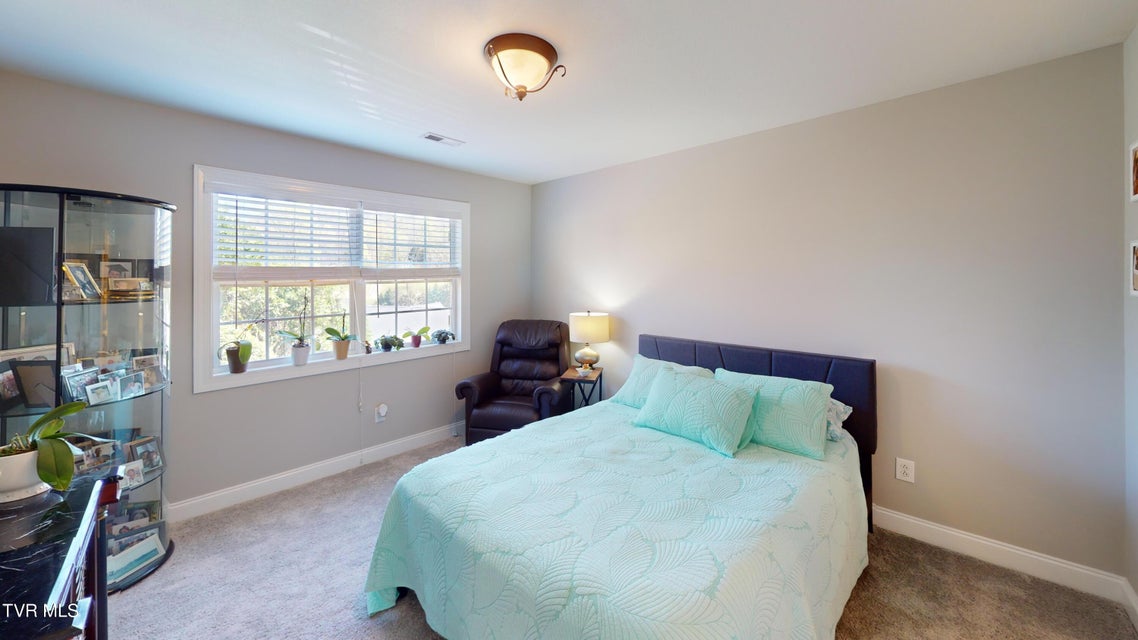 Photo #24: 93 Bridgewater Court