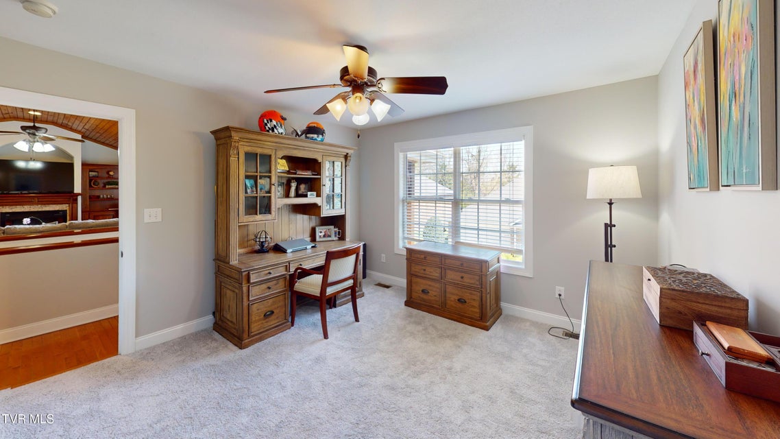 Photo #27: 93 Bridgewater Court