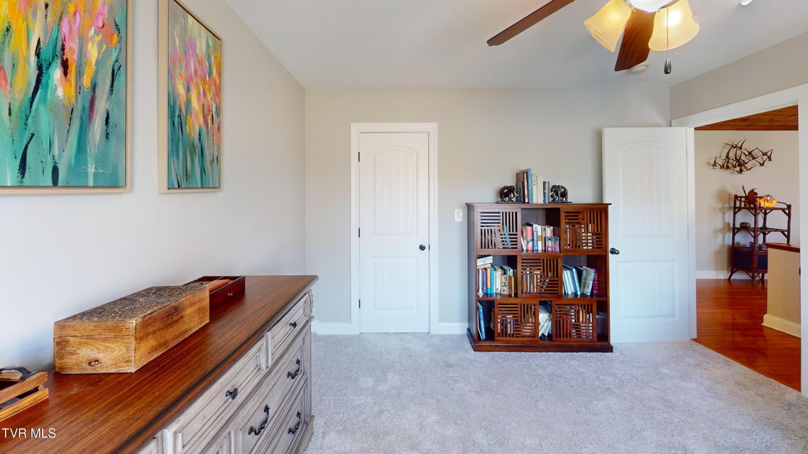 Photo #28: 93 Bridgewater Court