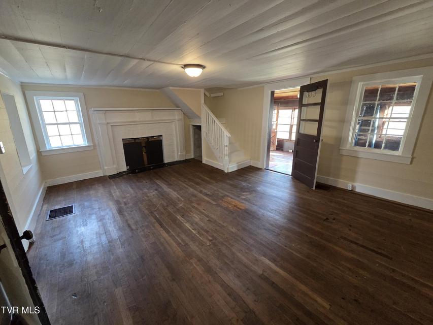 Photo #12: 100 Eisenhower Road