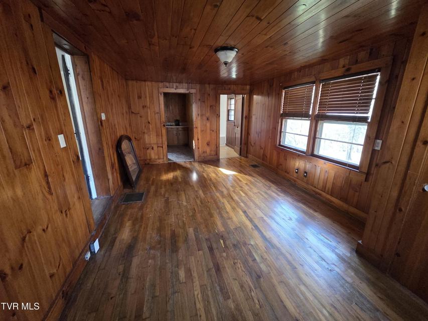 Photo #14: 100 Eisenhower Road