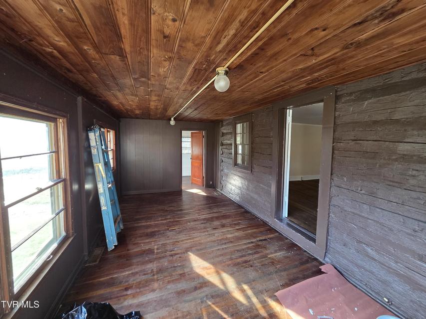 Photo #16: 100 Eisenhower Road