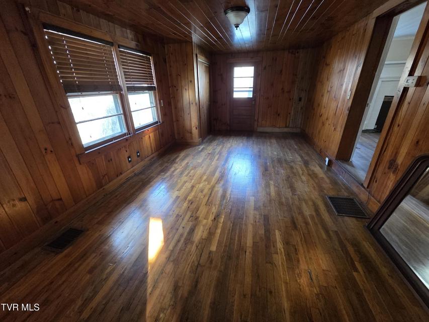 Photo #18: 100 Eisenhower Road