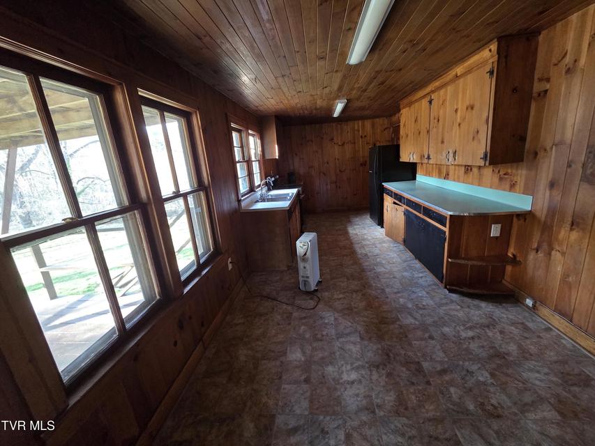 Photo #20: 100 Eisenhower Road