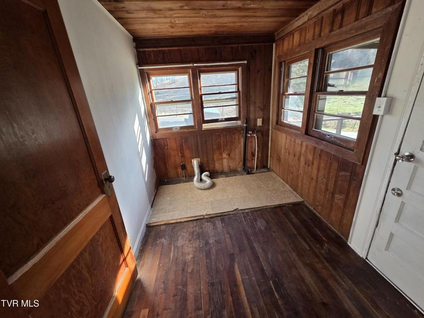 Photo #21: 100 Eisenhower Road