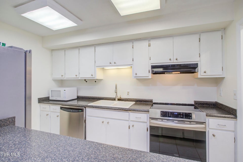 Photo #12: 780 Hamilton Road