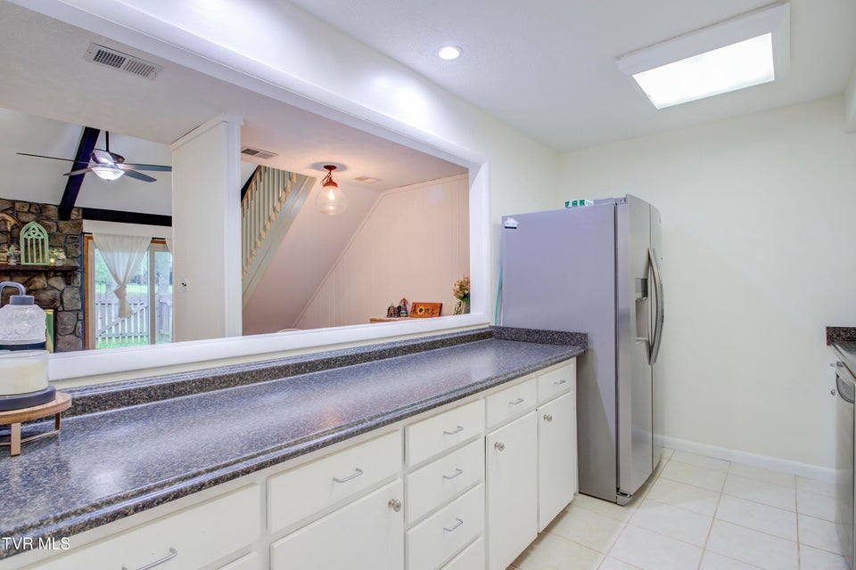 Photo #14: 780 Hamilton Road