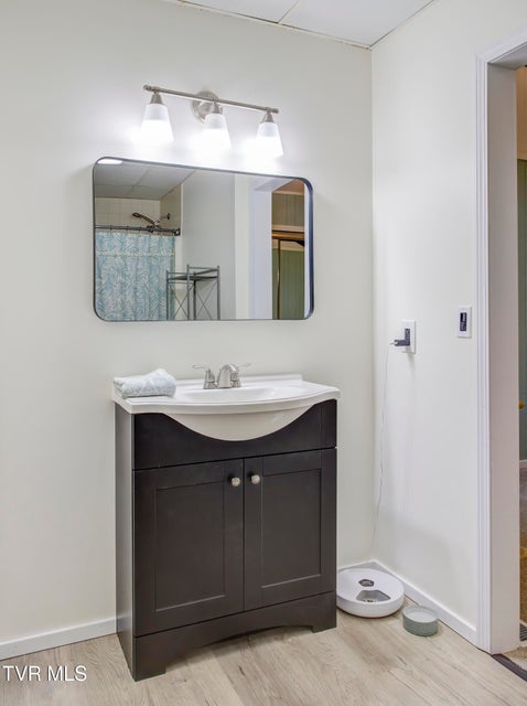 Photo #24: 780 Hamilton Road