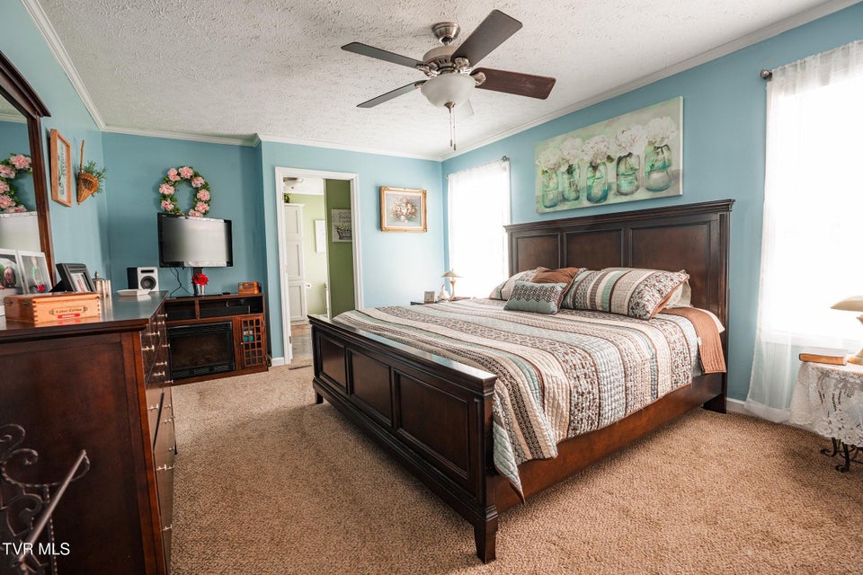 Photo #16: 1144 Myrtle Drive