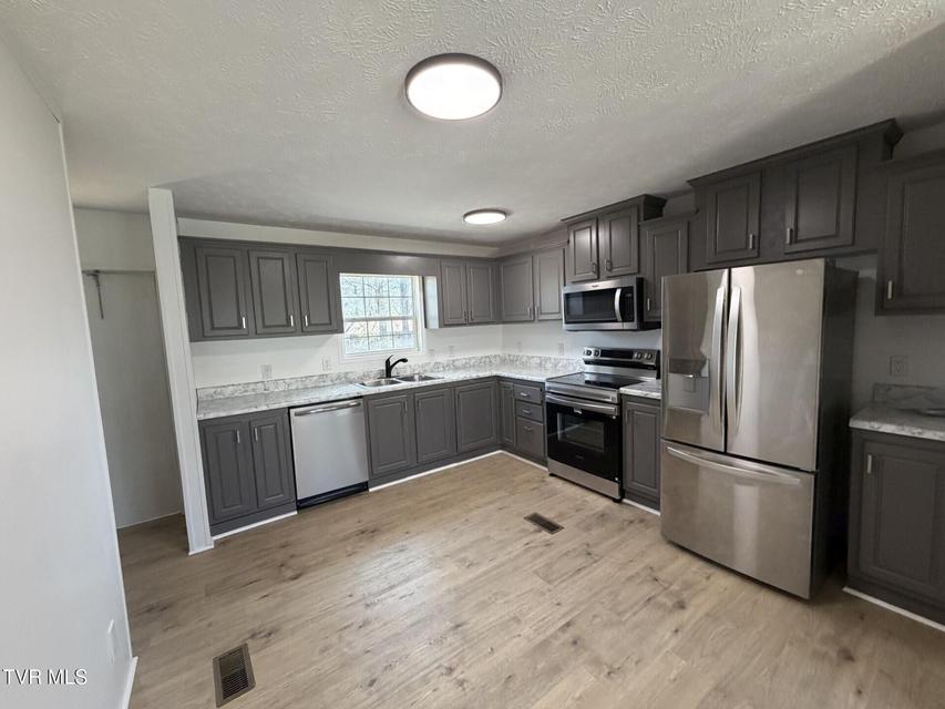 Photo #8: 12030 Driffield Drive