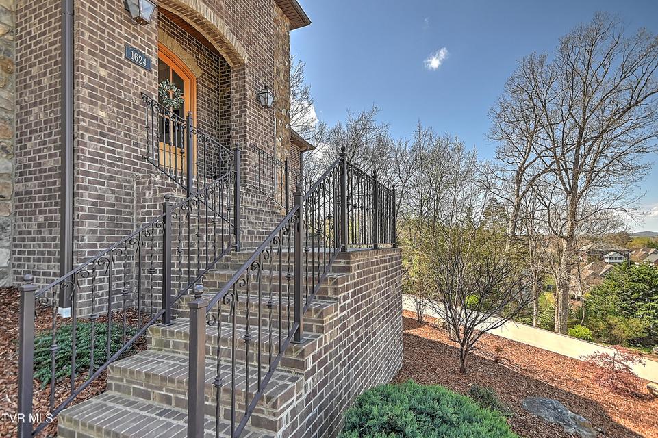 Photo #4: 1624 Conestoga Pass 