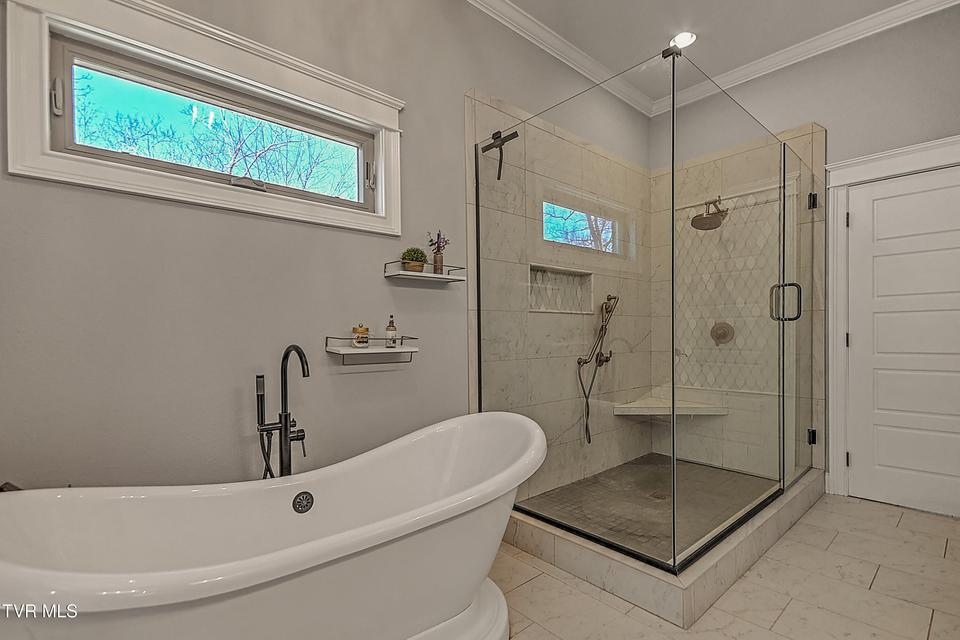 Photo #38: 1624 Conestoga Pass 