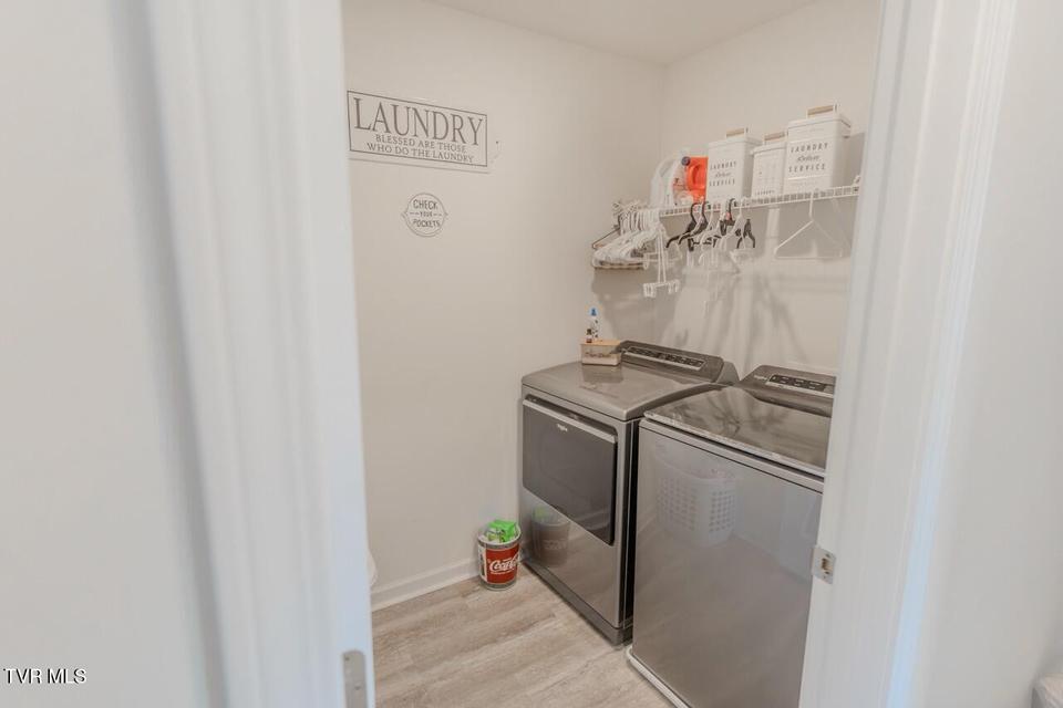 Photo #13: 578 Sedgewick Way