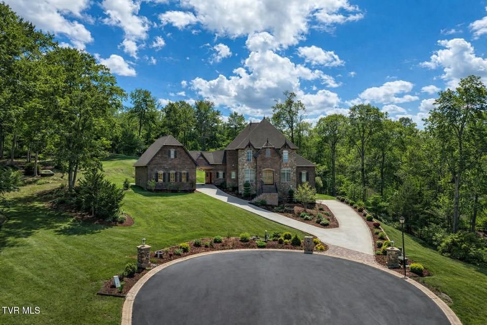 Photo #2: 1624 Conestoga Pass 